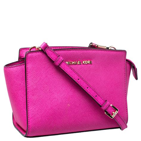 michael kors hot pink.